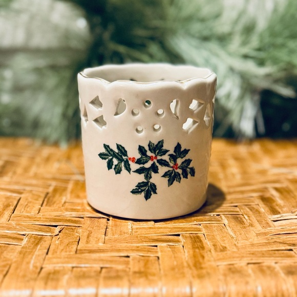 Vintage Formalities Baum Bros Holly Berry Votive Holder - Picture 1 of 2